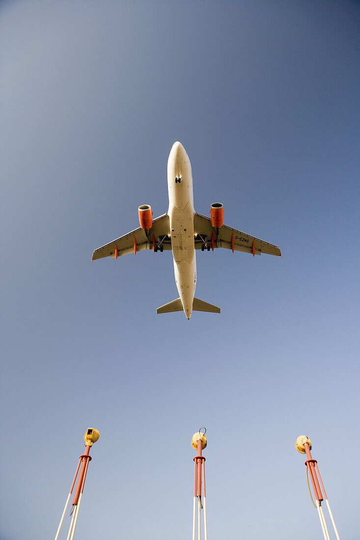 Boeing 737-800 bei der Landung in Palma de Mallorca, Spanien