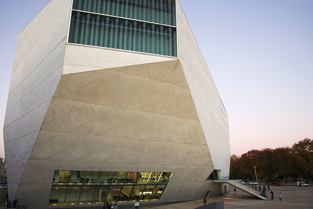 Casa da Musica  2005) concert hall designed by architect Rem Koolhaas, Porto, Portugal
