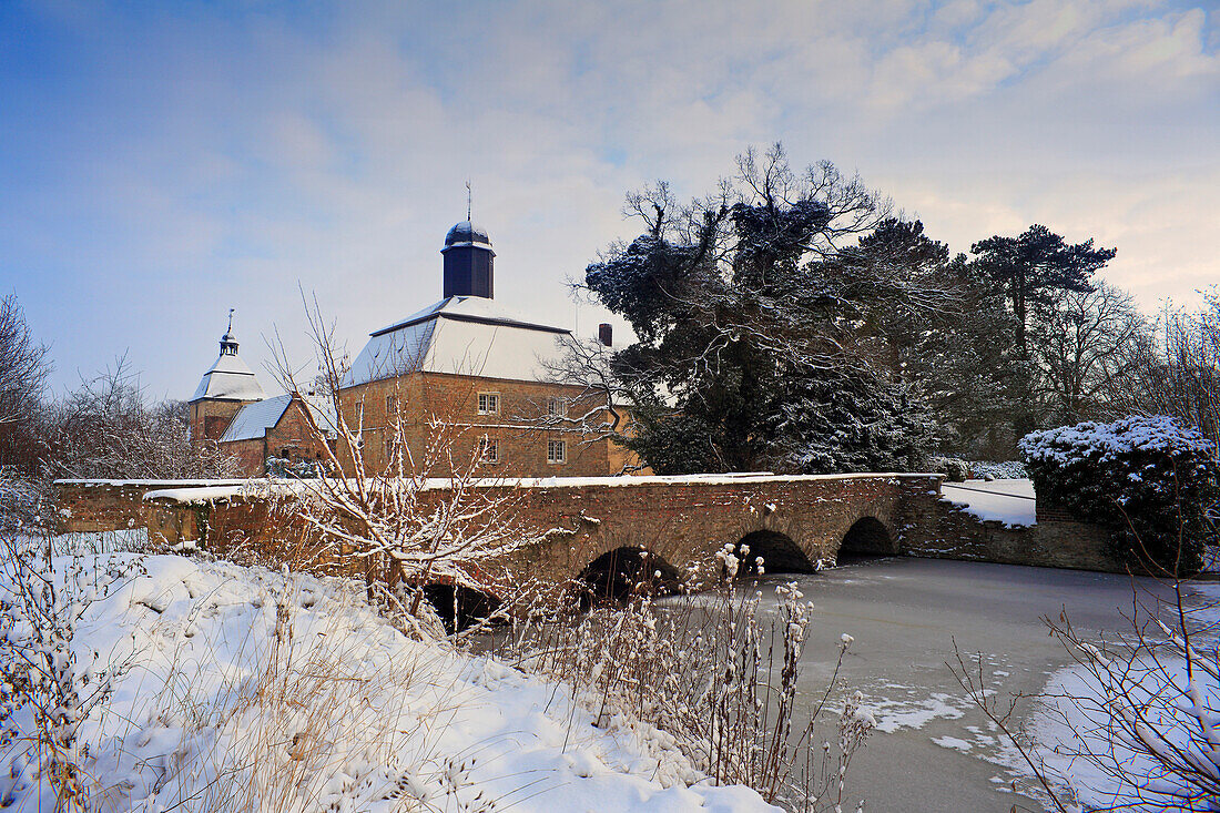 Wasserschloss Westerwinkel, bei Ascheberg, Münsterland, Nordrhein-Westfalen, Deutschland