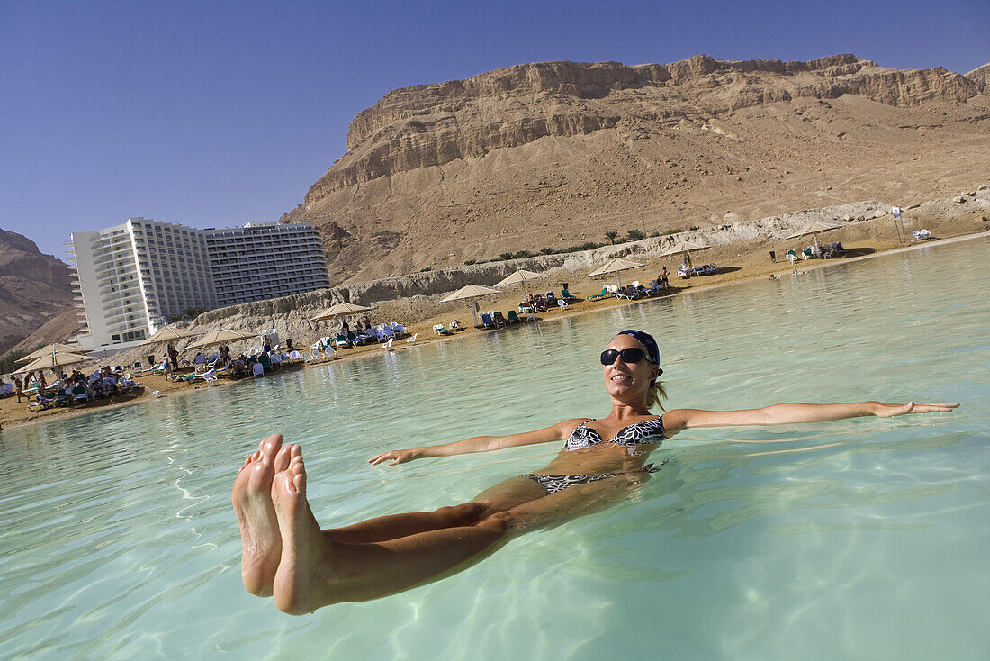 im Toten Meer, En Bokek, Israel, Naher Osten