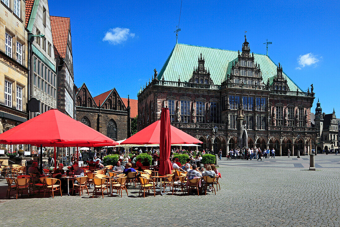 Historical houses with sidewalk cafés at the market square in front of the city hall, Hanseatic City of Bremen, Germany, Europe