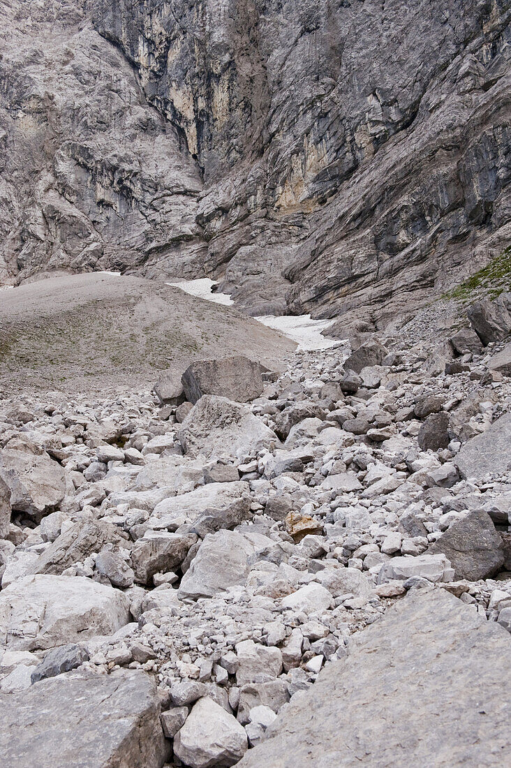 Boulders, Karwendel range, Tyrol, Austria