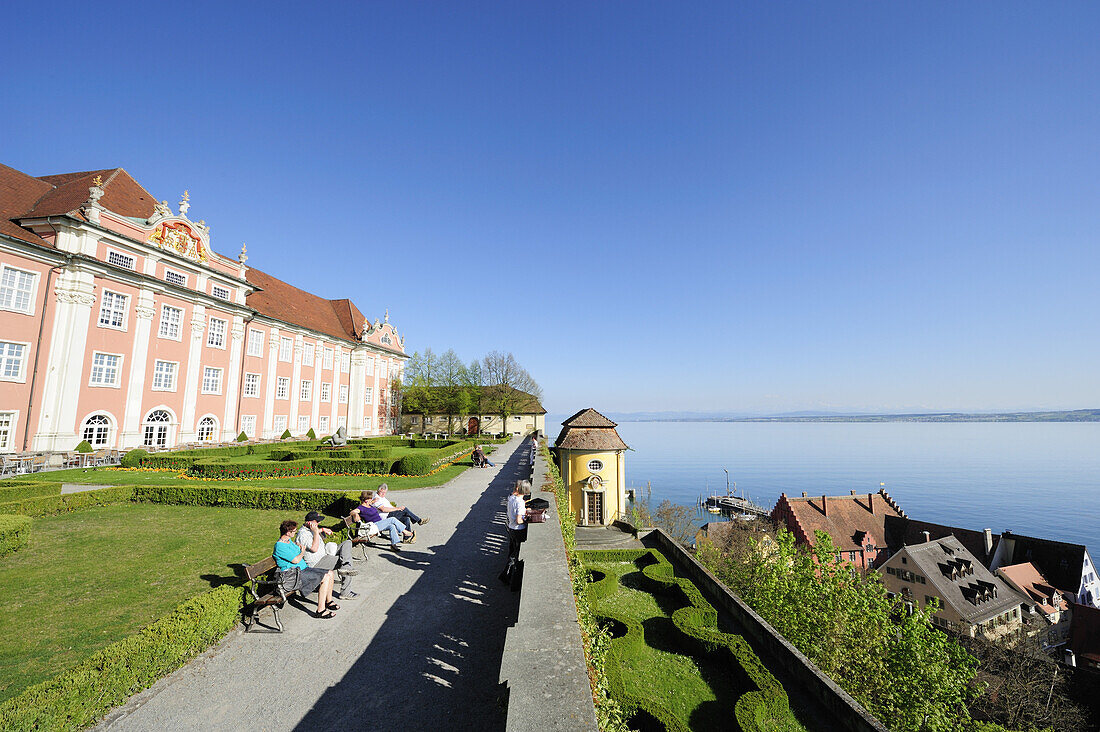 Neues Schloss mit Parkanlage und Bodensee, Meersburg, Bodensee, Baden-Württemberg, Deutschland