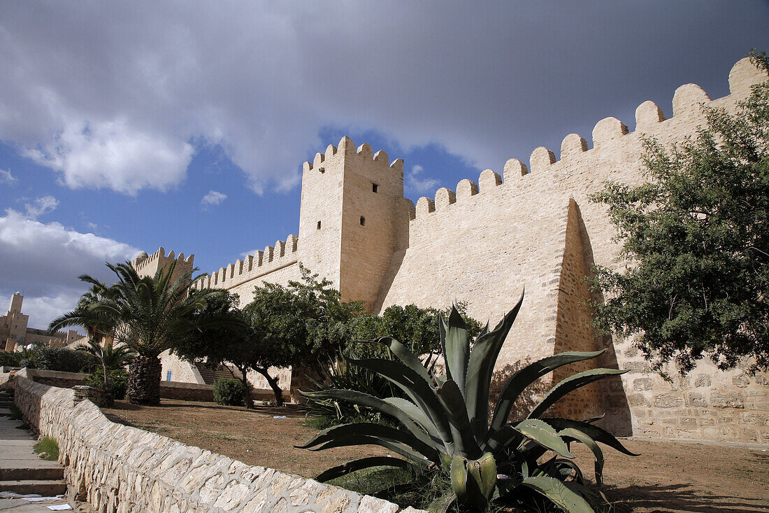 The wall around the medina in Sousse.
