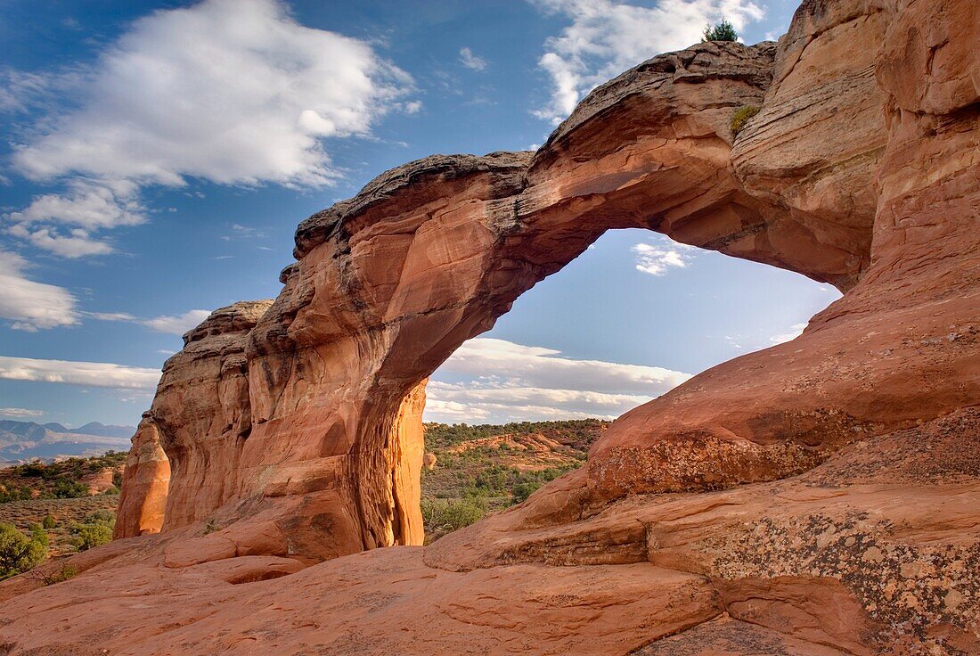 Broken Arch, Arches National Park Utah USA