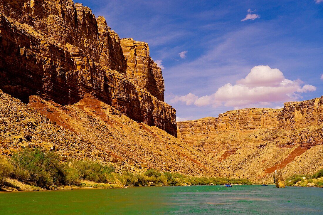 Whitewater rafting trip oar trip on the Colorado River in Marble Canyon, Grand Canyon National Park, Arizona USA