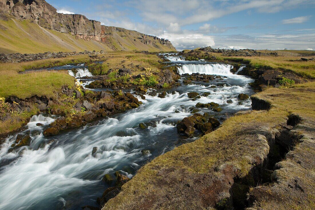 Fluss, Island, Kaskade, Landschaft, Landschaften, Landschaftlich schön, Natur, Wasserfall, Wasserlauf, S19-922351, agefotostock 