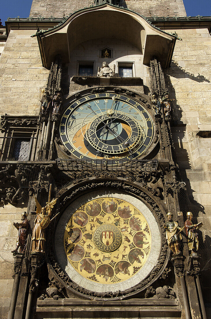 Reloj de la torre del ayuntamiento en Plaza de la Ciudad Vieja; Praga; Republica Checa