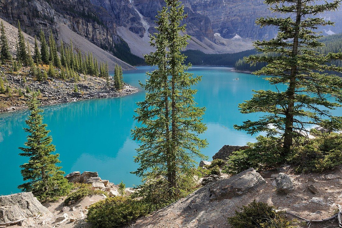 Moraine Lake and the Valley of the Ten Peaks, Banff National Park, Rocky Mountains, Alberta, Canada