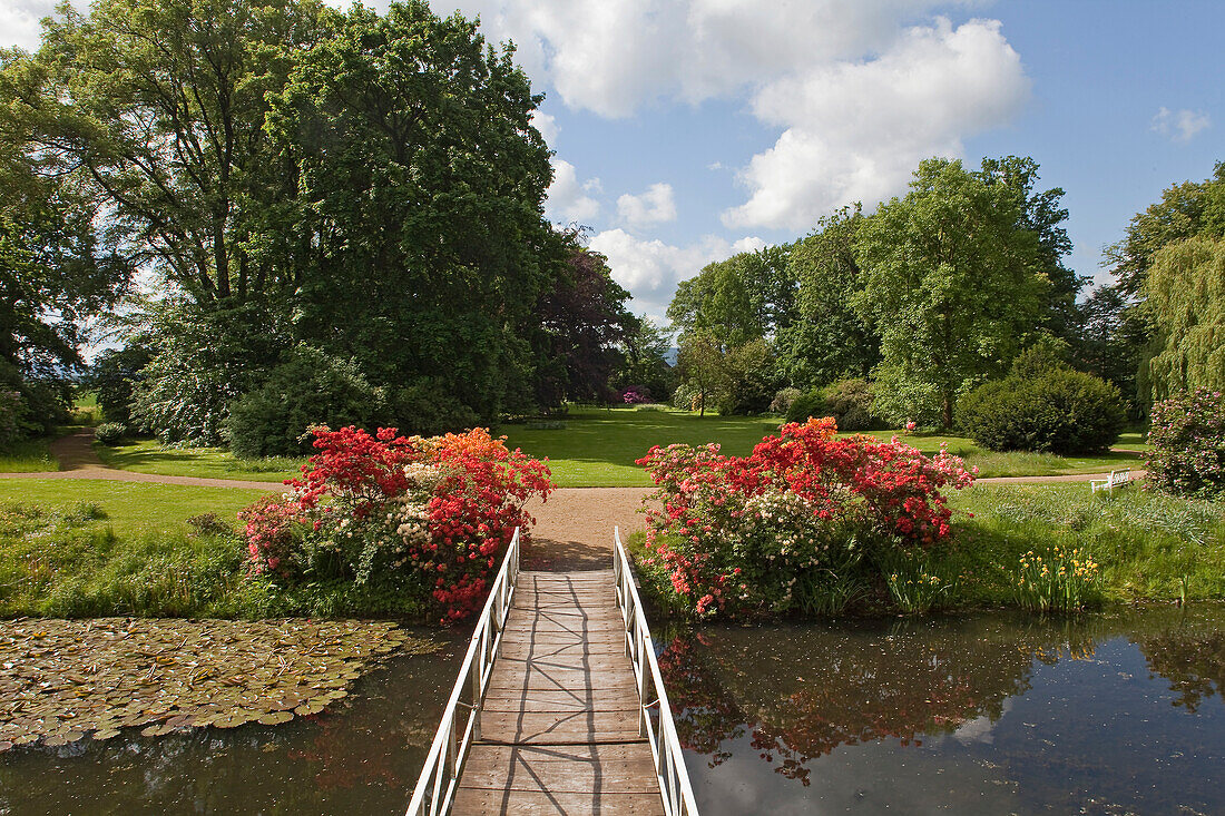 Gardens and bridge at Gut Eckerde, Eckerde manor, Barsinghausen, Lower Saxony, Germany