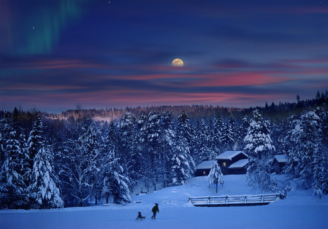 Menschen in verschneiter Landschaft bei Mondaufgang, Maihaugen, Lillehammer, Norwegen, Skandinavien, Europa