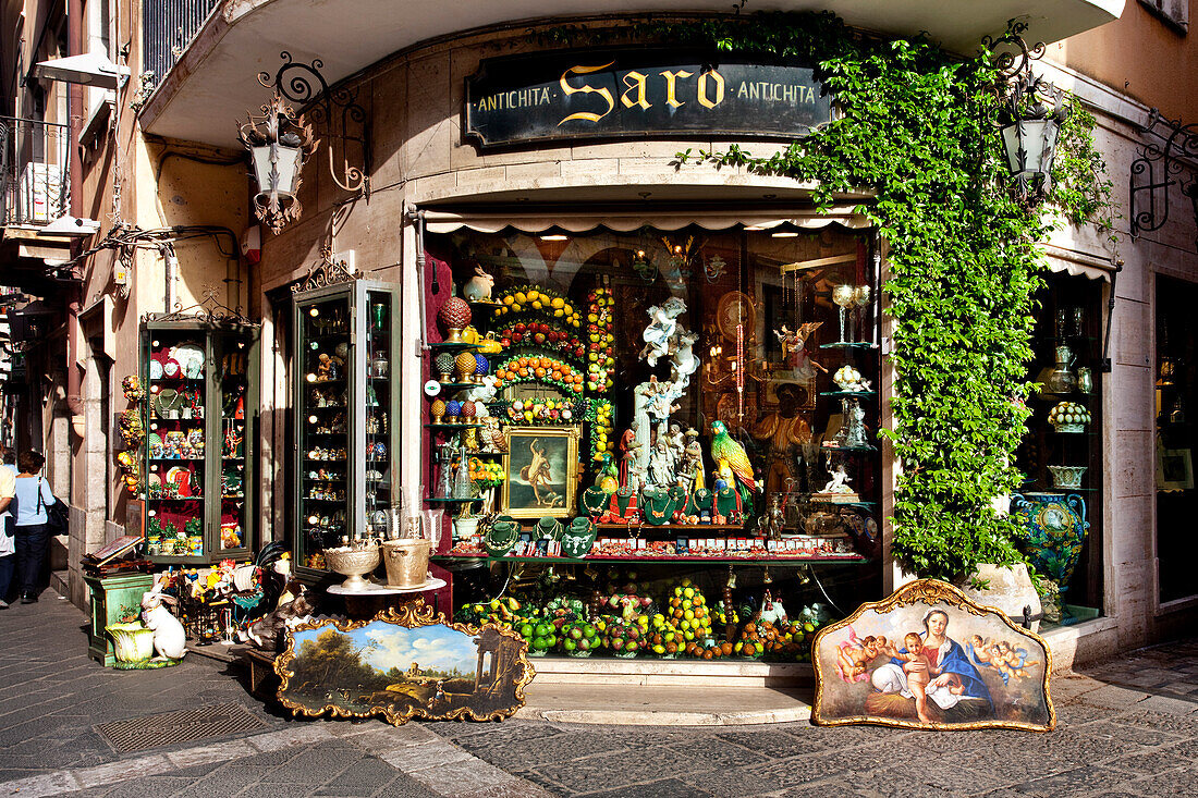 Corso Umberto, Taormina, Sizilien, Italien