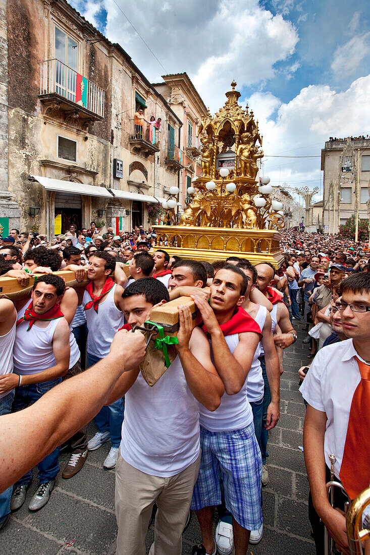 Saint´s day San Paolo, Palazzolo Acréide, Sicily, Italy