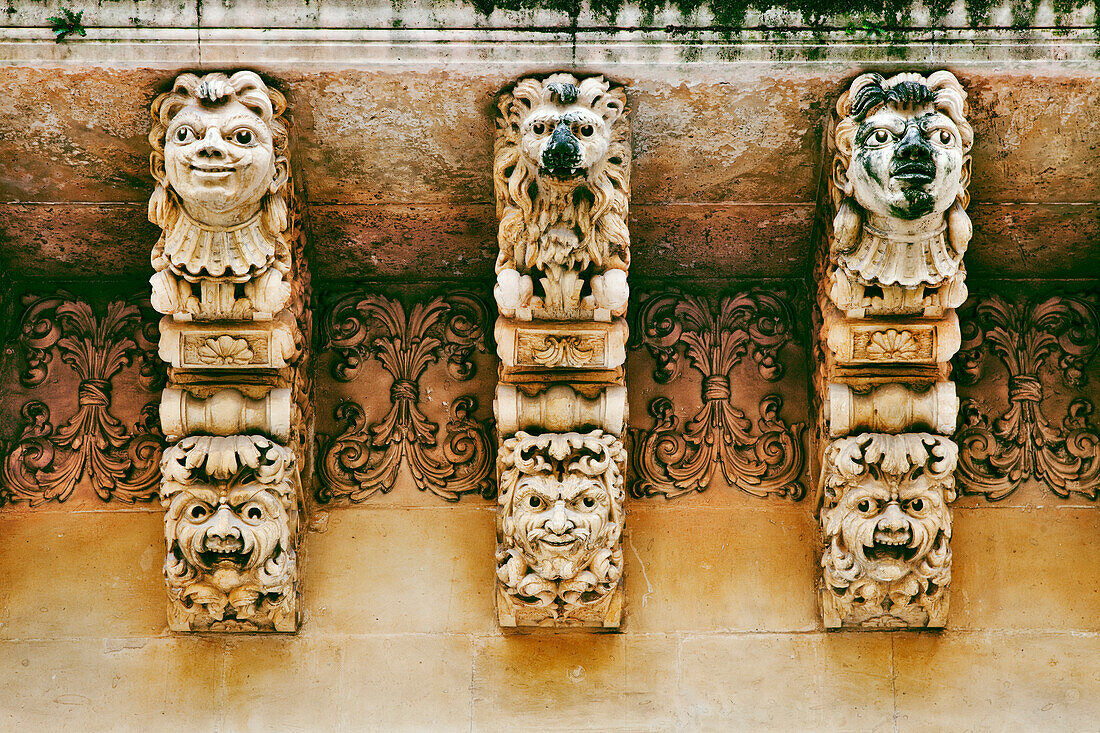 Baroque balcony, Palazzo Nicolai, Noto, Sicily, Italy