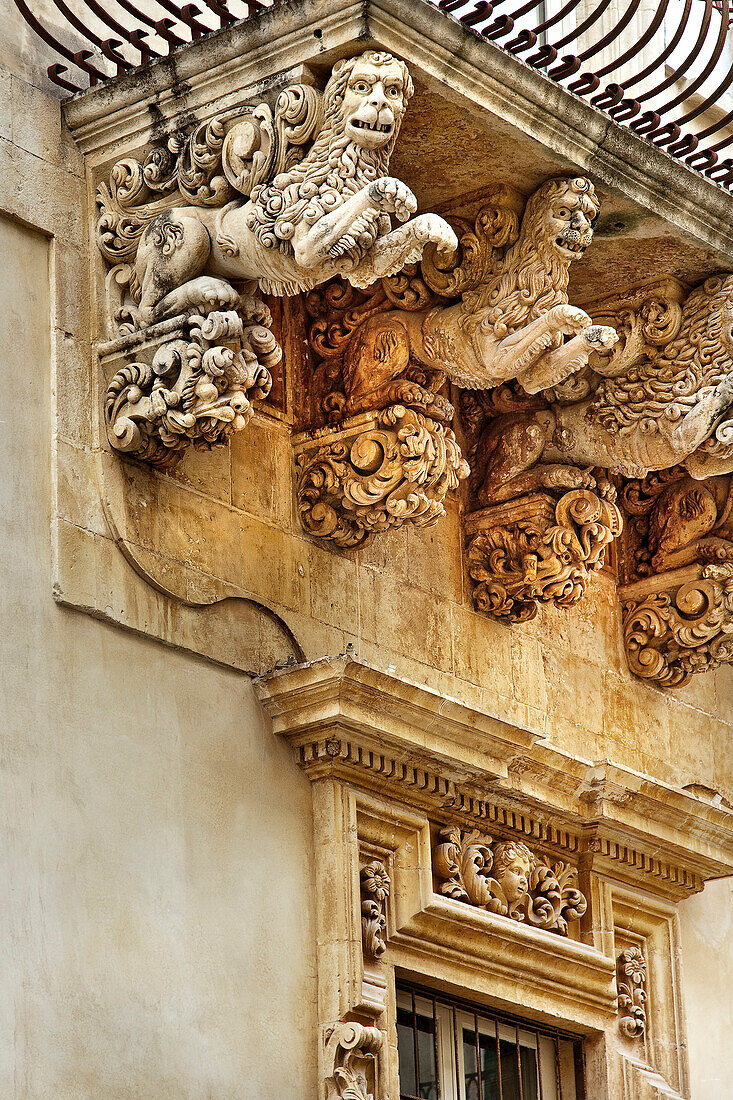 Barockarchitektur, Balkonsims, Palazzo Nicolaci, Noto, Sizilien, Italien, Europa