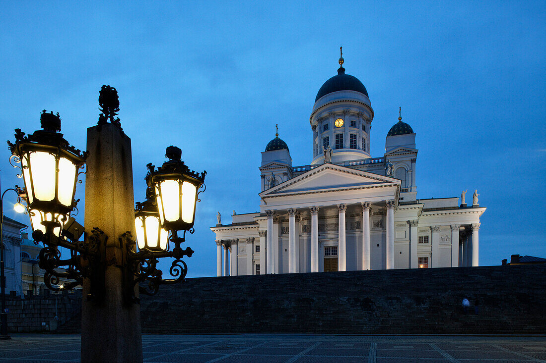 Dom von Helsinki im Abendlicht, Helsingin Tuomiokirkko, Helsinki, Finnland