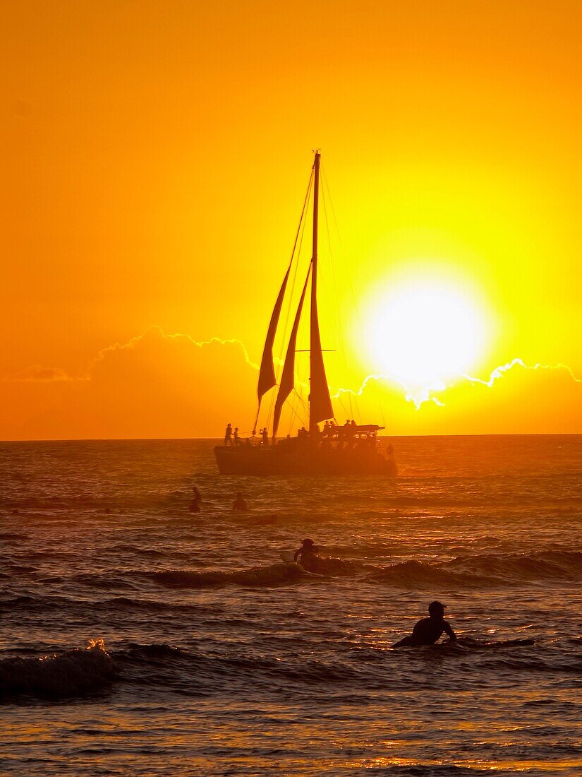 Waikiki Beach Sunset  Honolulu  Oahu  Hawaii  United States