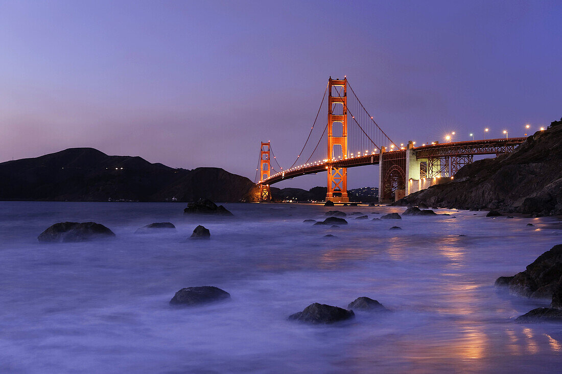 Usa, California, San Francisco, Baker´s Beach and Golden Gate Bridge