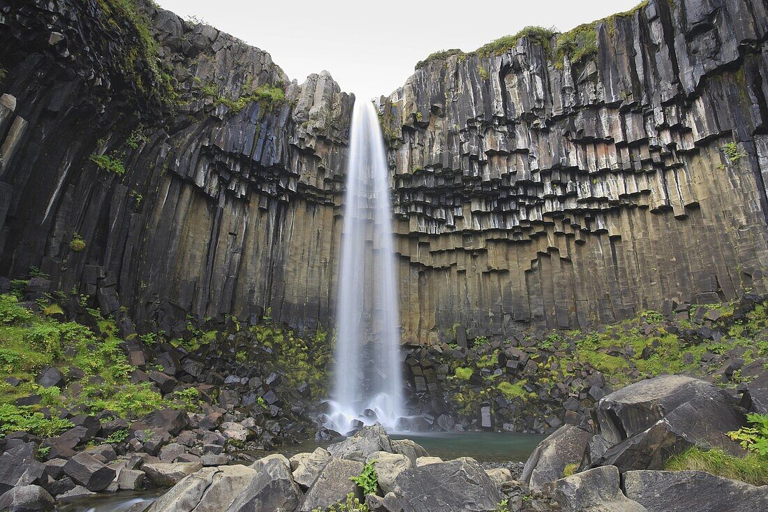 Svartifoss waterfall, Skaftafell park, Iceland