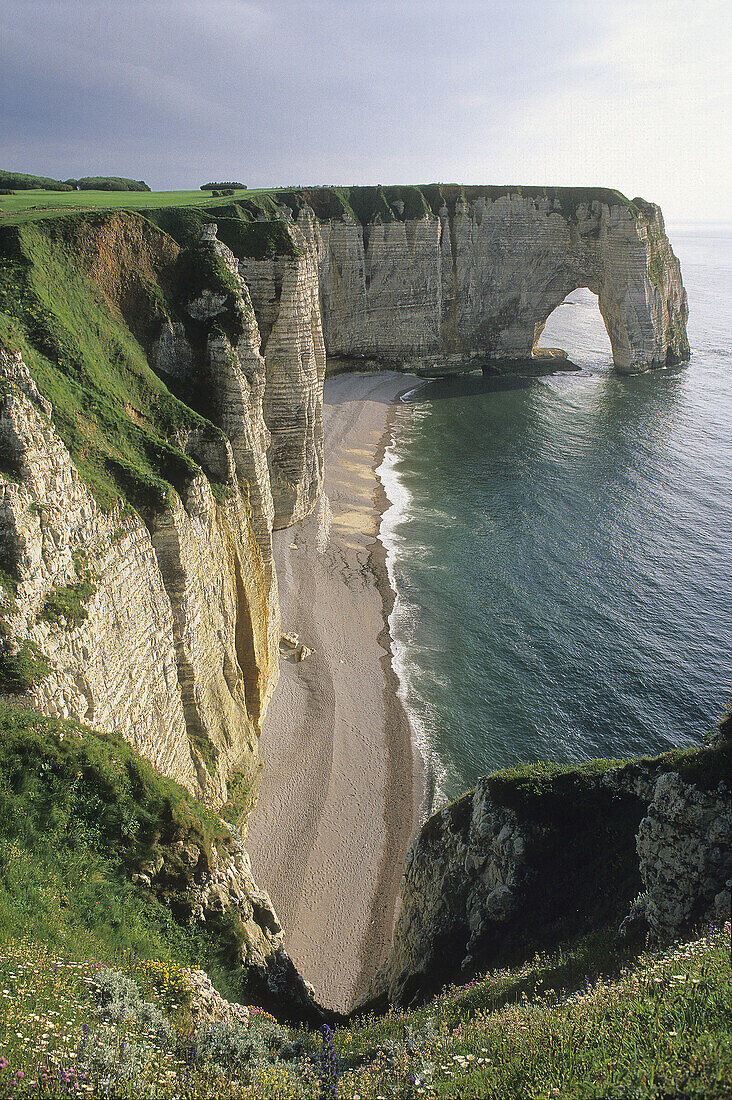Etretat cliffs, Etretat. Seine-Maritime, Haute-Normandie, France
