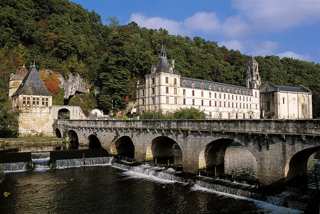 Bridge over the Dronne river and abbey of Brantôme. Dordogne, Aquitaine, France