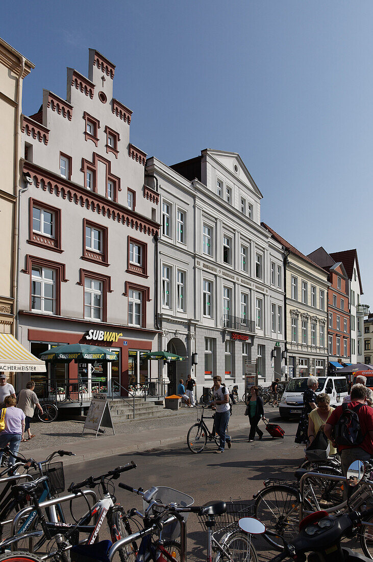 People and buildings in the sunlight, New Market, Hanseatic Town Stralsund, Mecklenburg-Western Pomerania, Germany, Europe