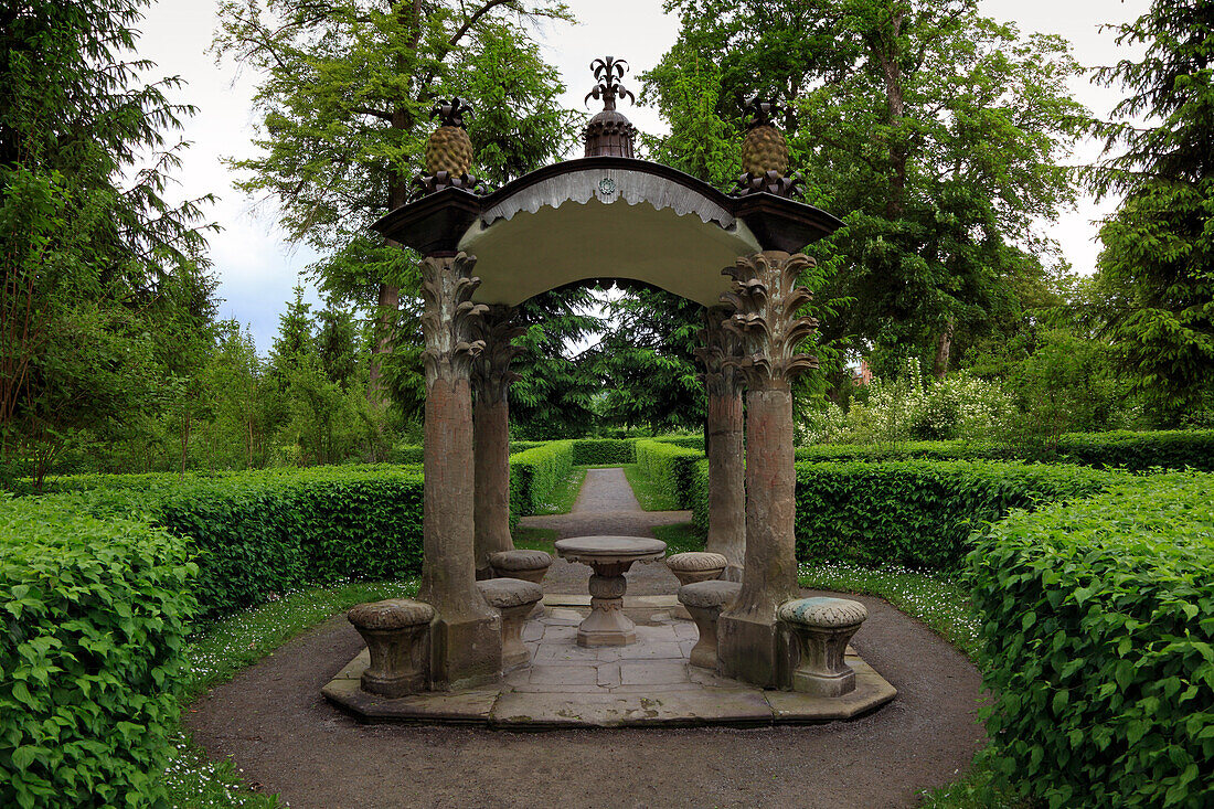 pavilion, Rococo garden, Veitshöchheim castle, Main river, Franconia, Bavaria, Germany