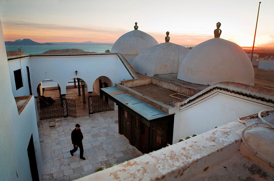 Tunez: Sidi Bou Said  Mausoleum of Sidi Bou Said