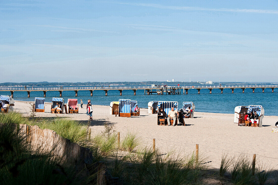 Strandkörbe am Strand, Timmendorfer Strand, Schleswig-Holstein, Deutschland