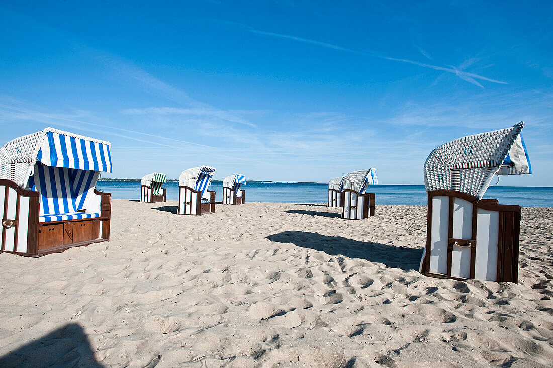 Strandkörbe am Wohlenberger Strand, Boltenhagen, Mecklenburger Bucht, Mecklenburg-Vorpommern, Deutschland