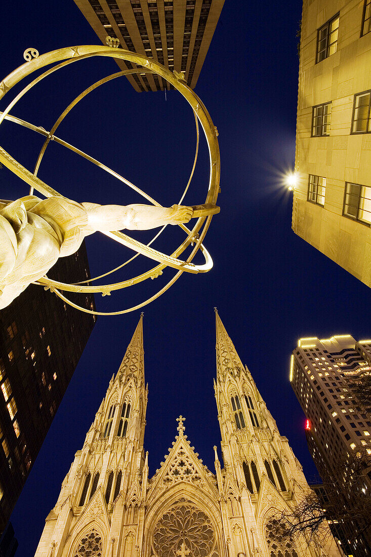 Atlas Statue, St.Patrick´s Cathedral  view towards Fifth Avenue, New York City, USA