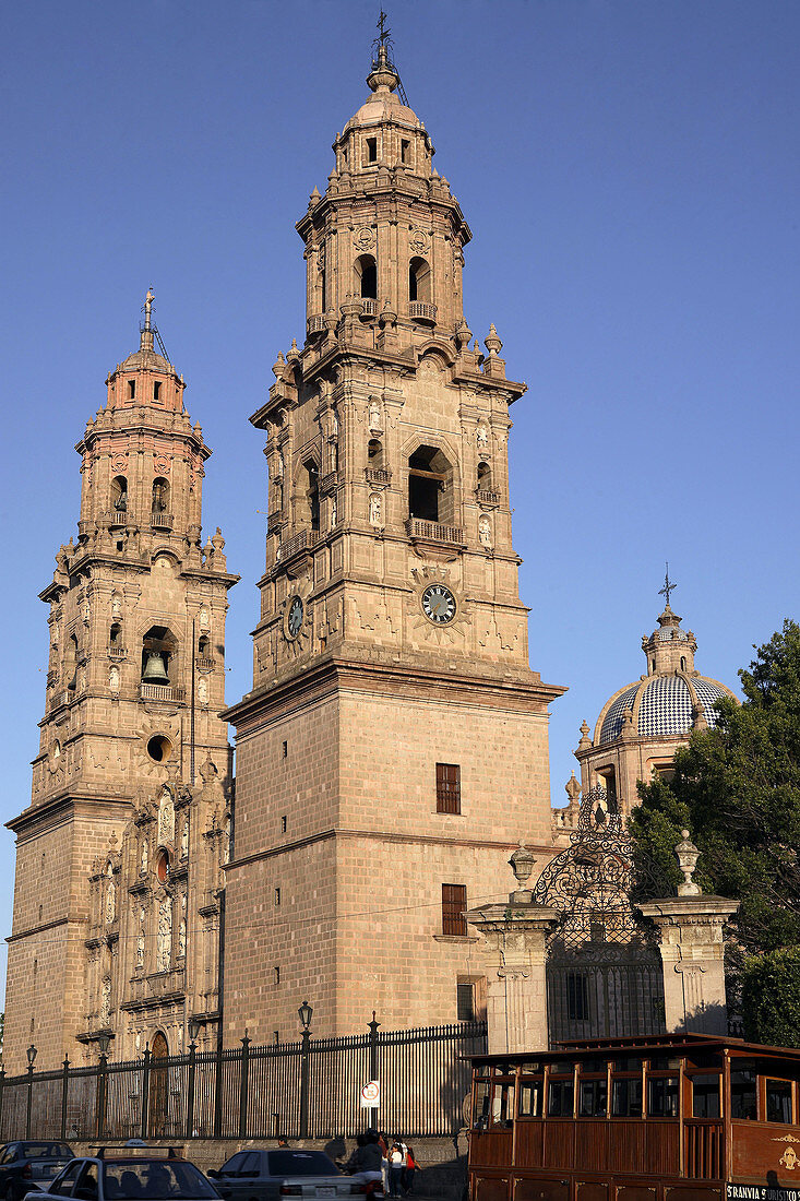 Mexico. Michoacan. Morelia. Cathedral, s. XVIII. Baroque and neoclassic style.
