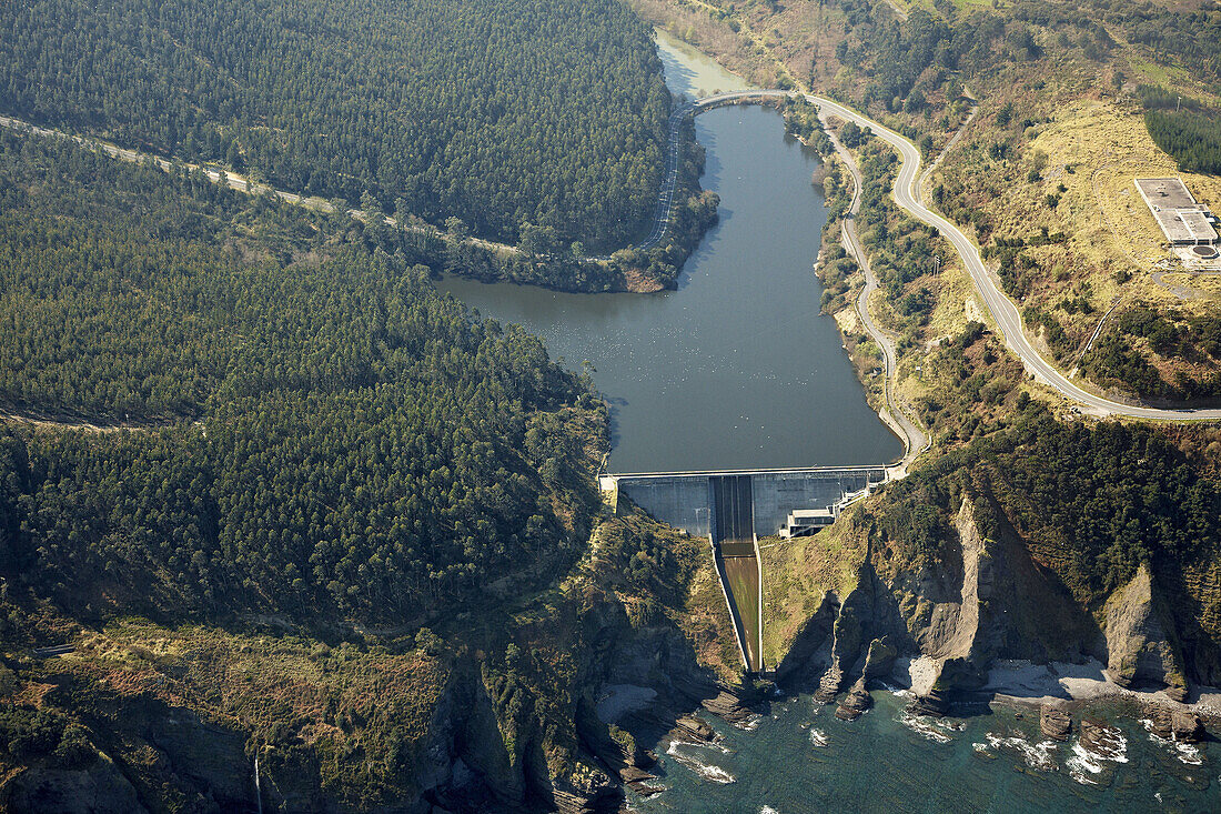 Reservoir, Lemoiz, Biscay, Basque country, Spain