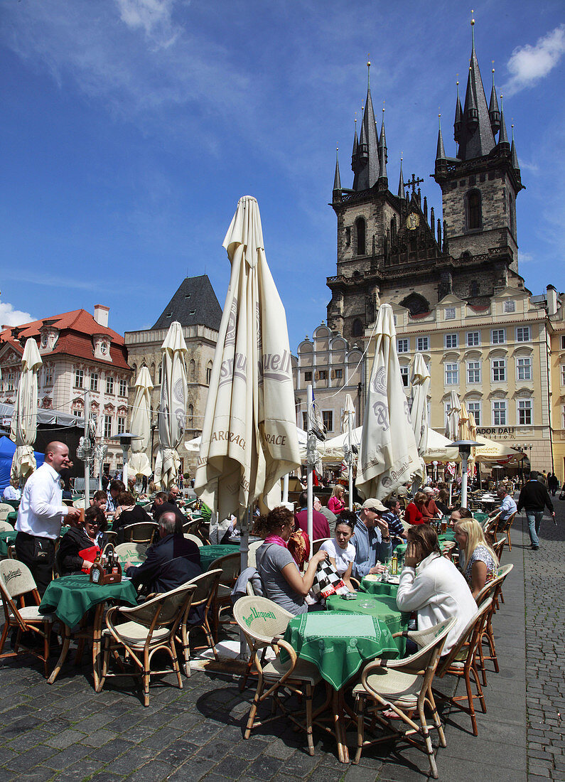Czech Republic, Prague, Old Town Square, cafe, people