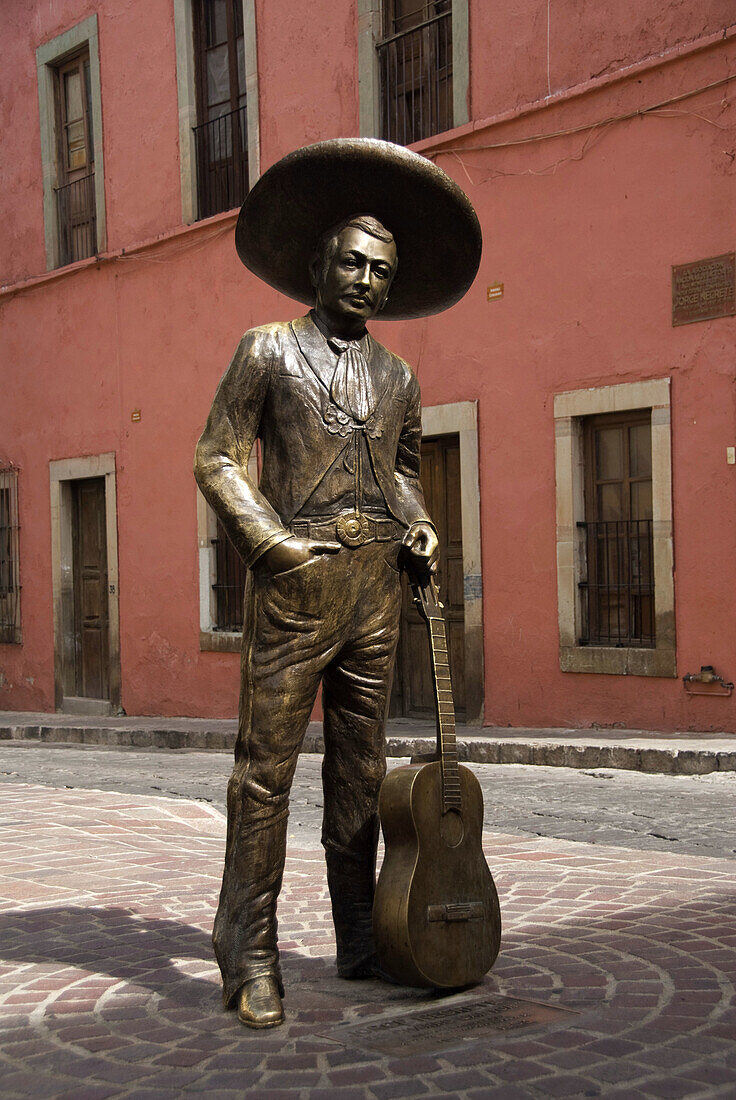 Bronze statue of a Mexican with his guitar, City of Guanajuato, Guanajuato, Mexico