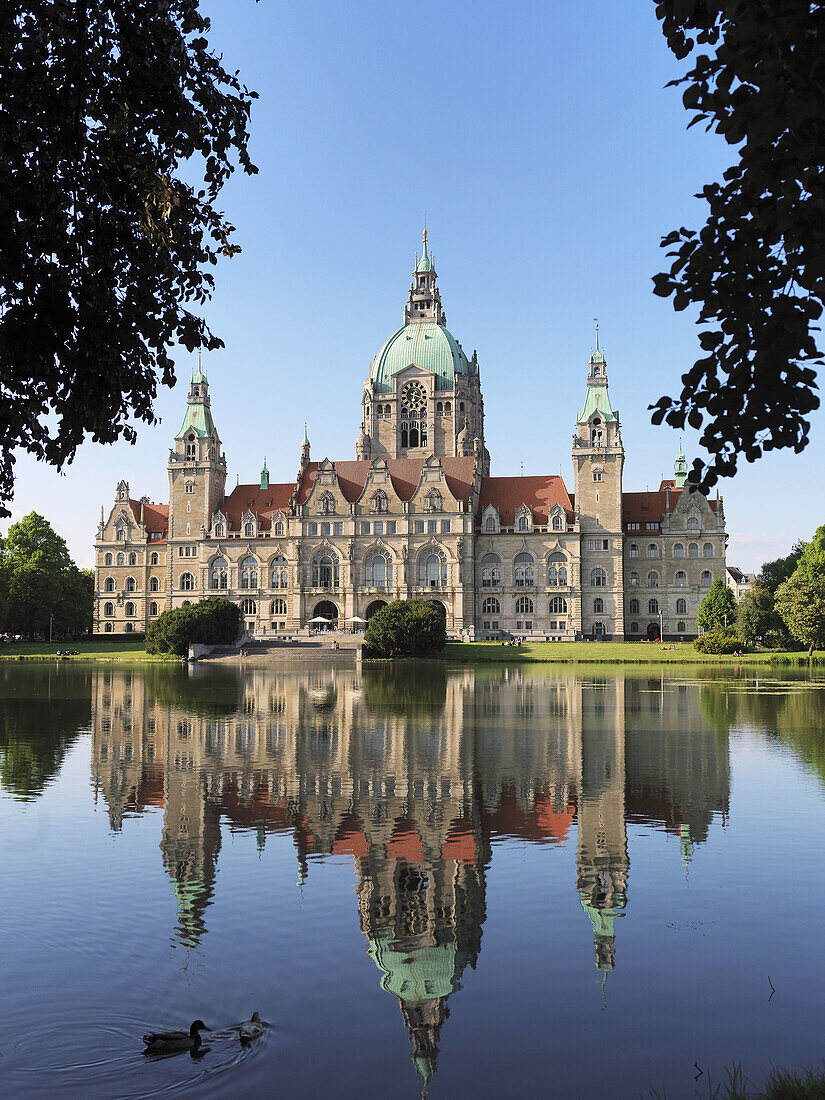 New Town Hall, view from the Masch park, built 1913 by the architects Hermann Eggert und Gustav Halmhuber, Hannover, Lower Saxony, Germany