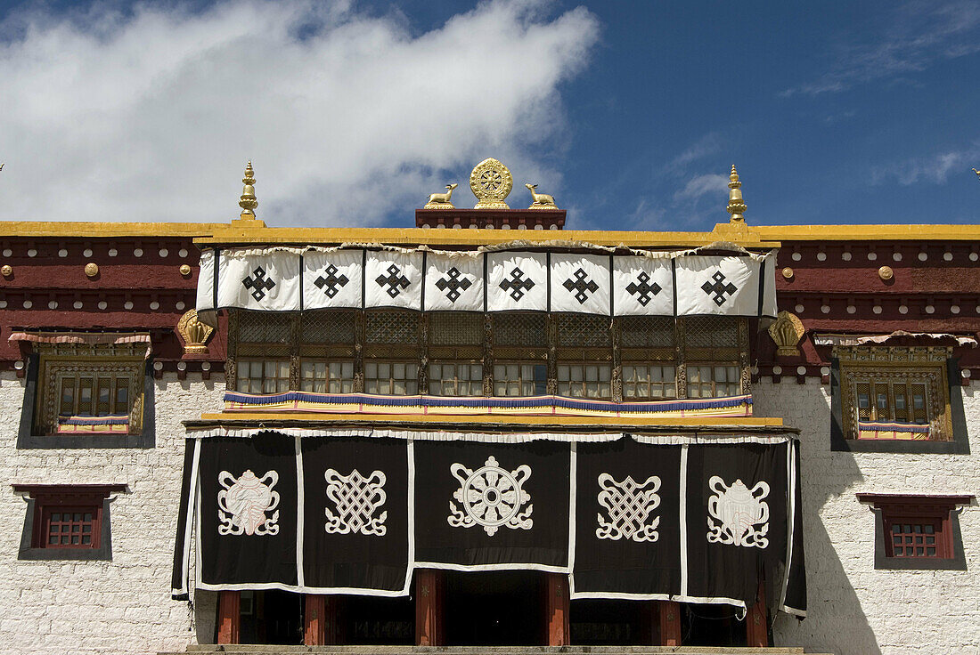 Chode monastery, Litang, Sichuan, China