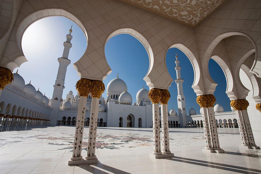 Sheikh Zayed Mosque, Abu Dhabi, UAE (United Arab Emirates)