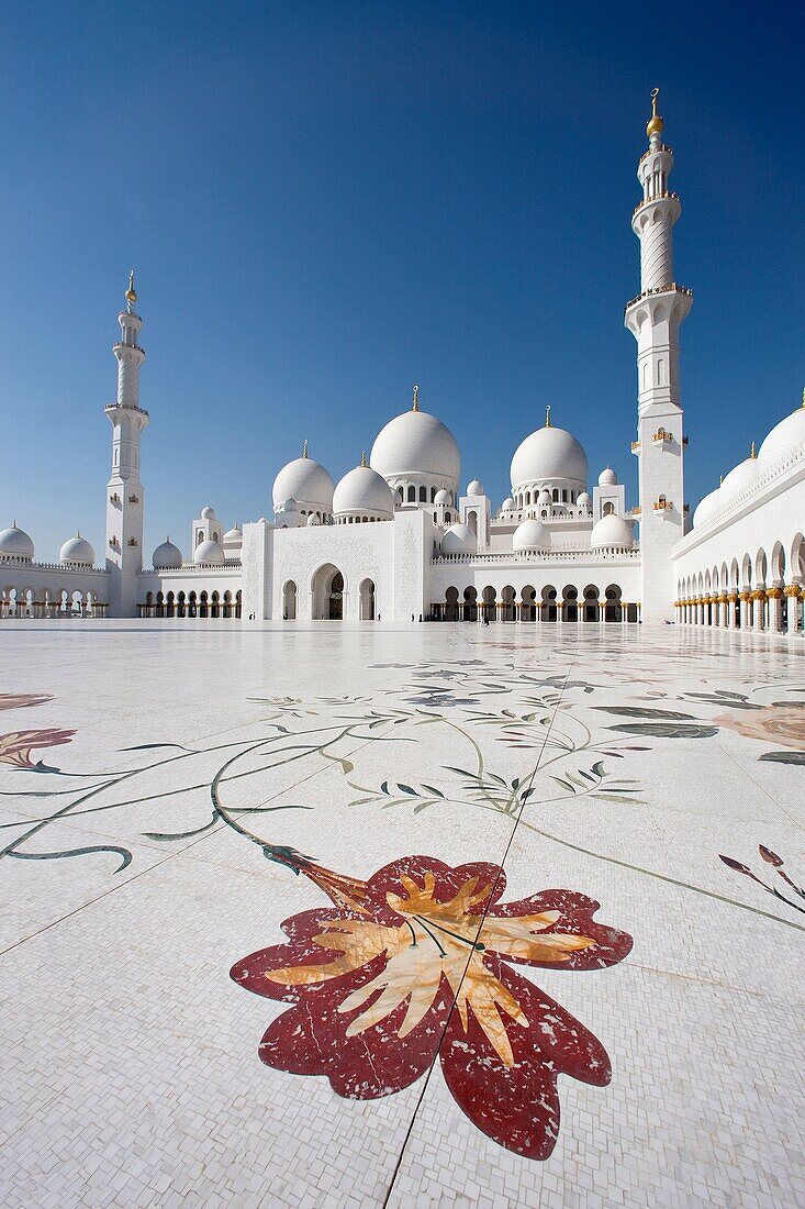 Sheikh Zayed Mosque, Abu Dhabi, UAE (United Arab Emirates)