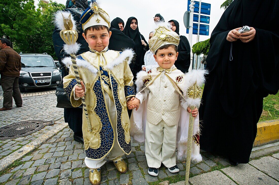 Children. Mosque Sultan Ahmet. Blue Mosque. Istanbul. Turkey.