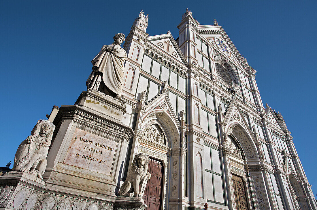 Santa Croce church and Dante Alighieri statue, Florence, Tuscany, Italy