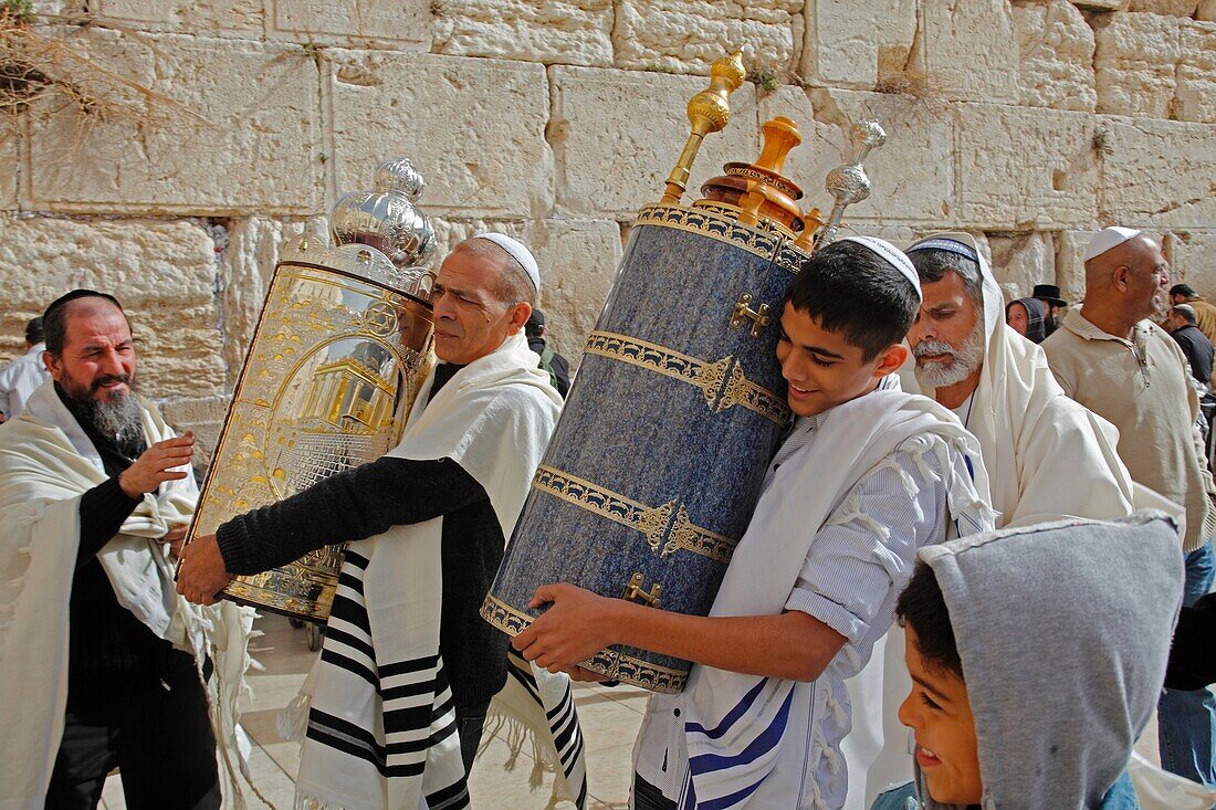 Israel, Jerusalem, Western wall of the Temple Mt, Bar Mitzvah celebration, Torah