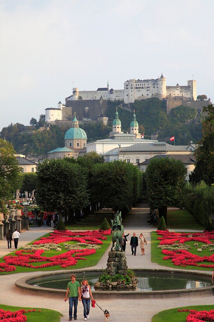 Austria, Salzburg, Old Town skyline, castle, Mirabell Garden