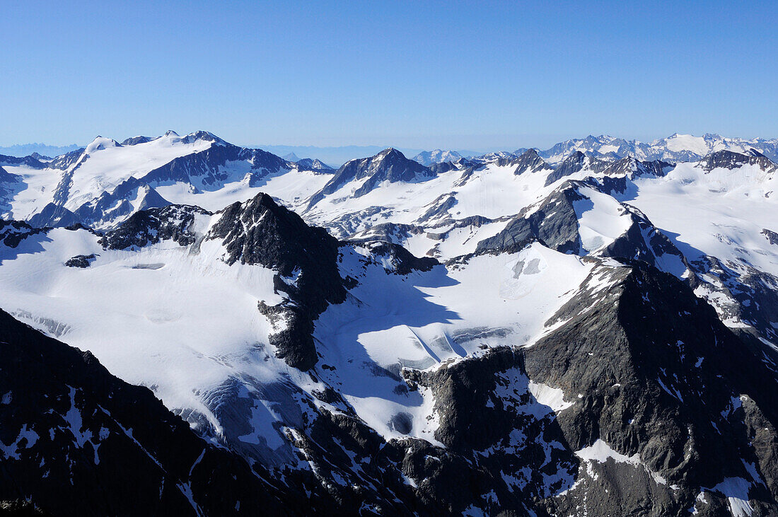 Gipfel und Gletscherflächen der Stubaier Alpen, Schrankogel, Stubaier Alpen, Tirol, Österreich