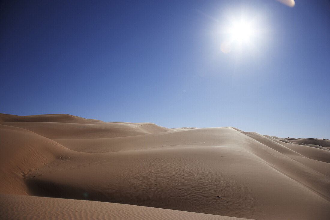 Dunes in the sunlight, Lybia, Africa