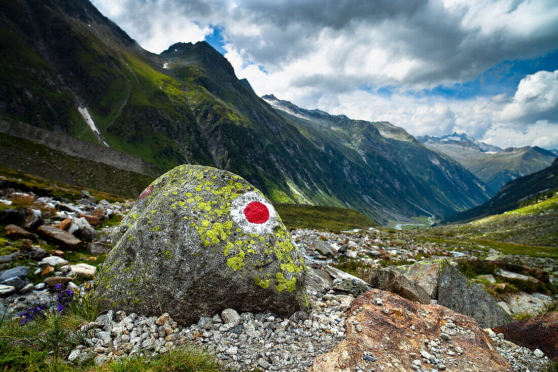 Wegmarkierung im Krimmler Achental, Salzburger Land, Österreich