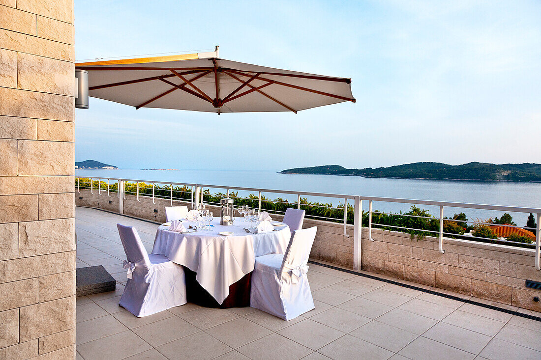 Terrasse, Hotel Radisson Blu, Dubrovnik, Dalmatien, Kroatien