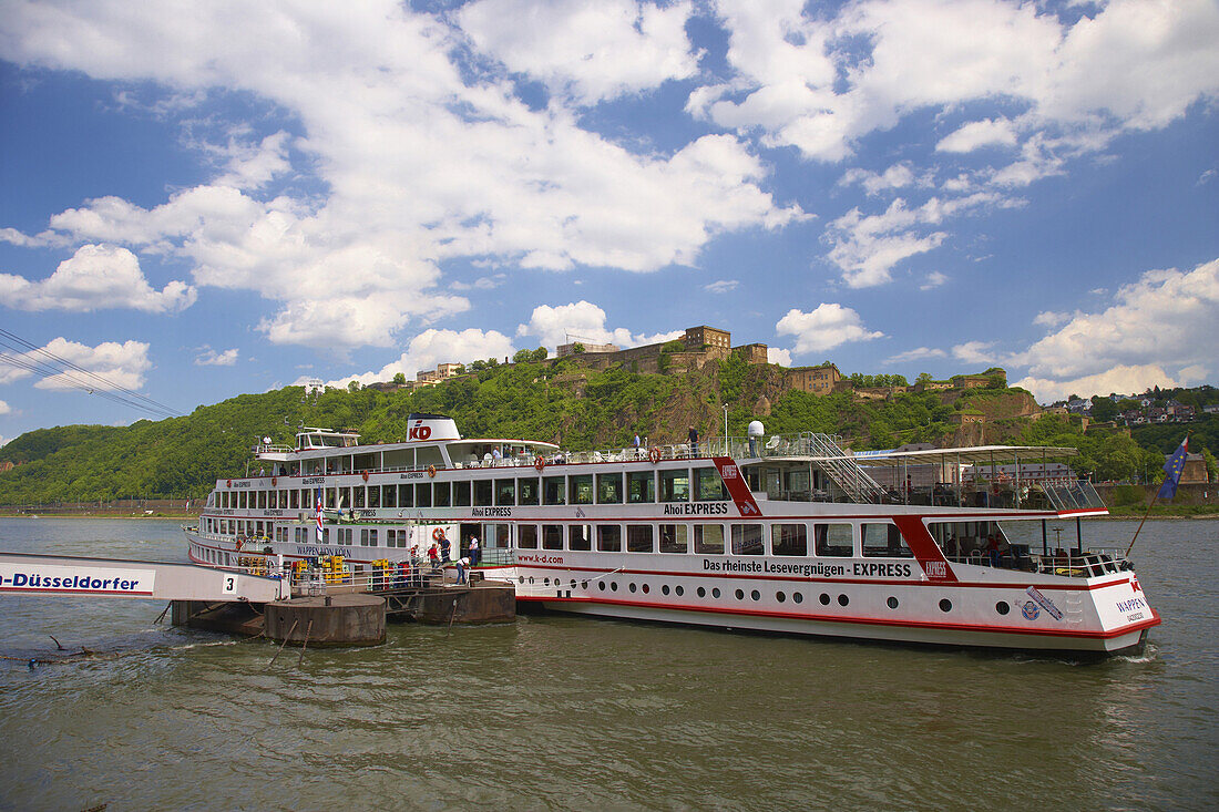 Jetty, Adenauer bank, Ship, Tourist boat, Festung Ehrenbreitstein, Koblenz, Rhine, Mosel, Rhineland-Palatinate, Germany, Europe