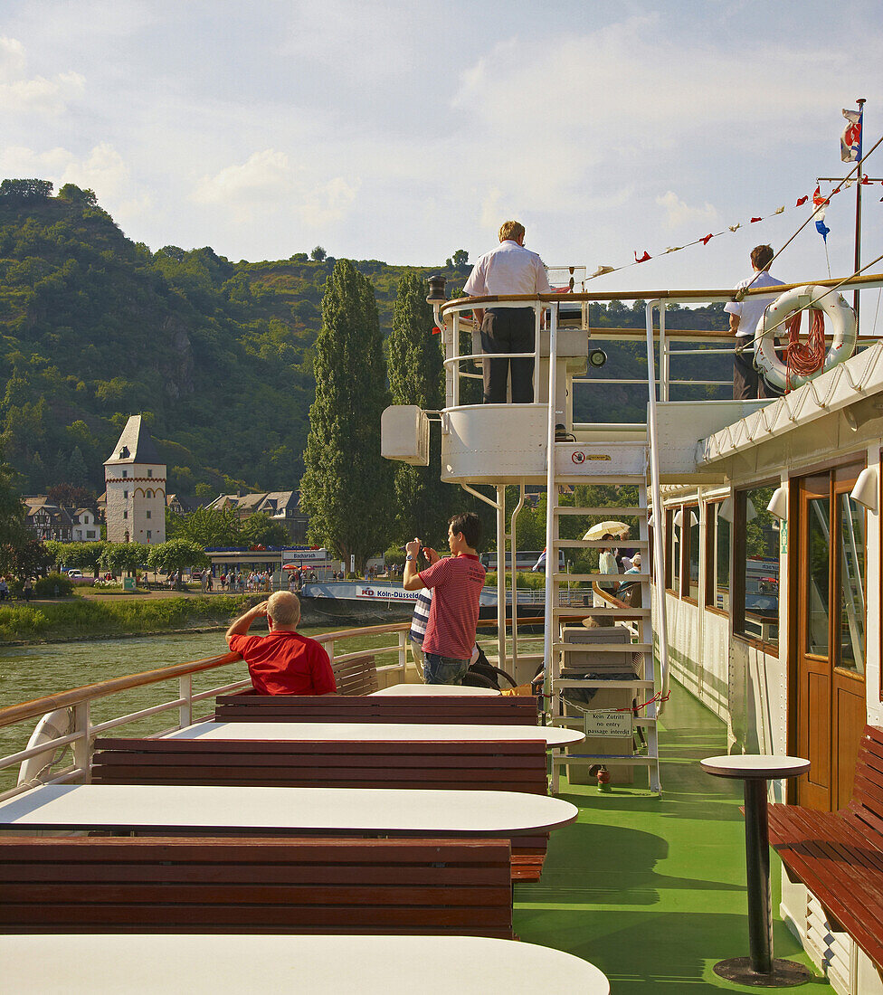 An Deck, Menschen, Rheinschifffahrt, Köln-Düsseldorfer, Mittelrhein, Rheinland-Pfalz, Deutschland, Europa