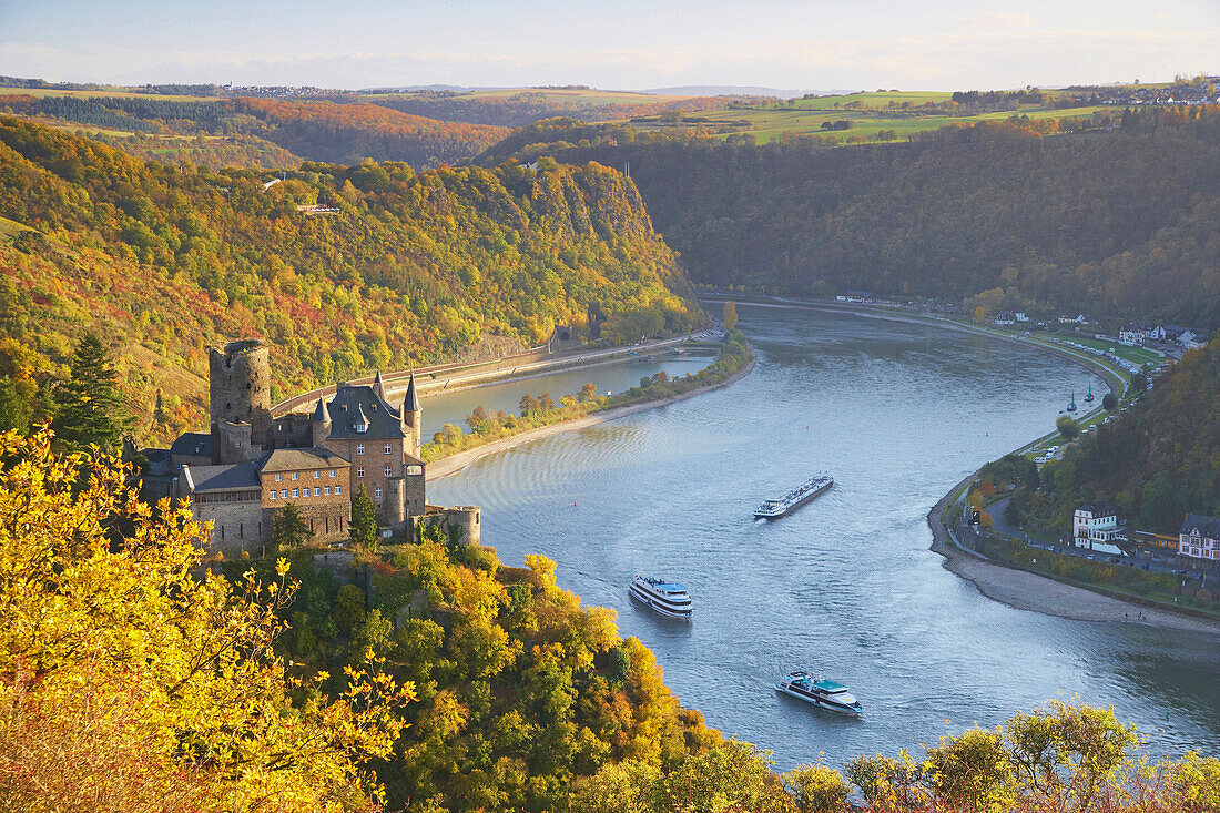 Burg Katz, Loreley im Hintergrund, St. Goarshausen, Rheinland-Pfalz, Deutschland, Europa